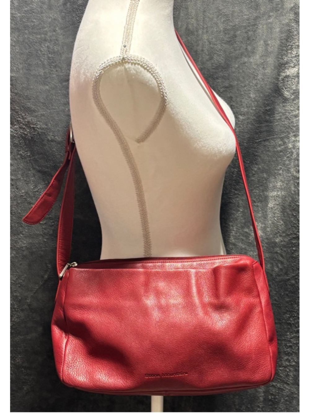 Stone Mountain Red Leather Triple Compartment Crossbody EUC - Picture 3 of 16